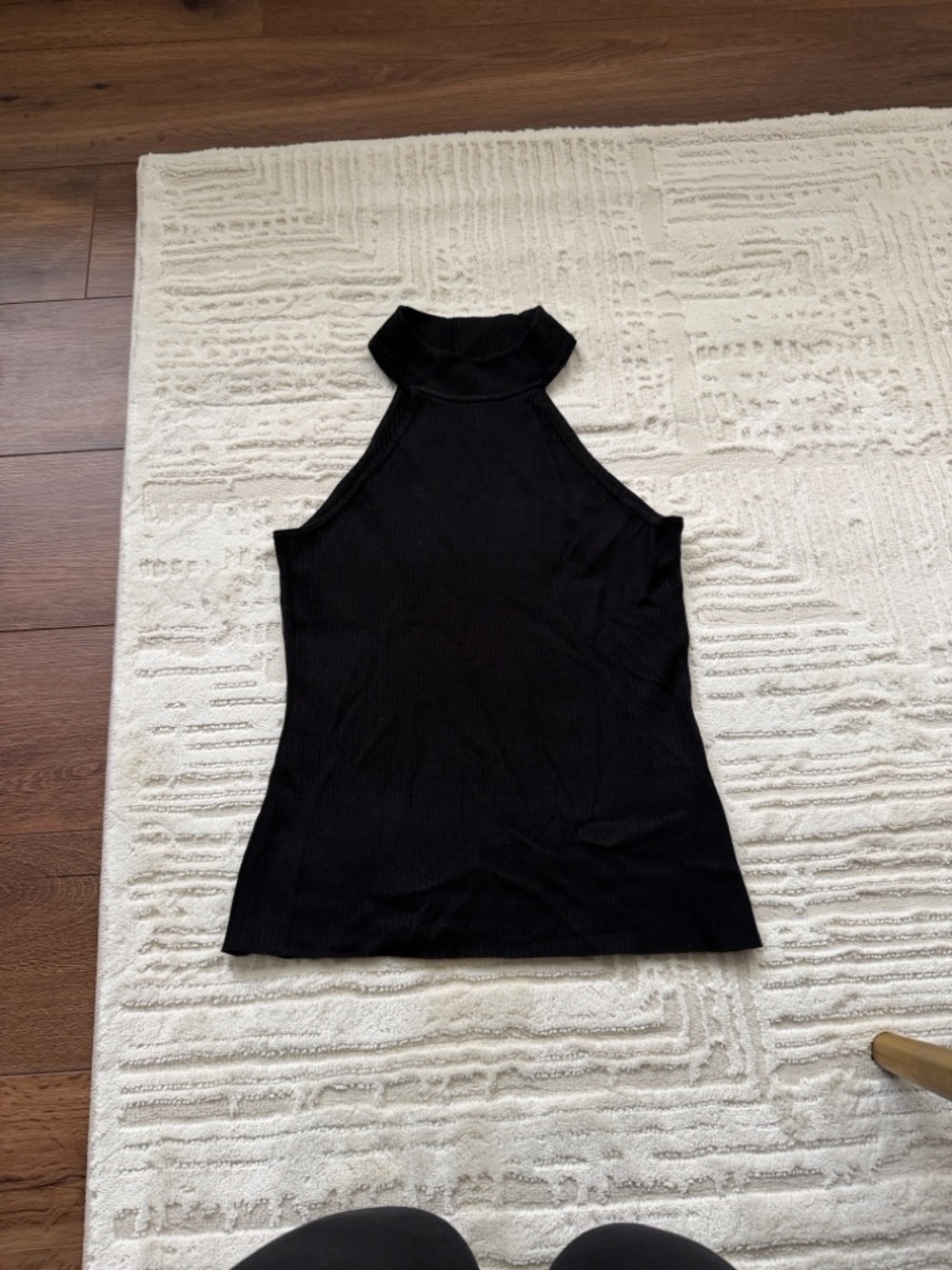 Guess High-Neck Ribbed Tank - Picture 3 of 7